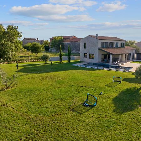 Villa Stellar Бъртонигла Екстериор снимка